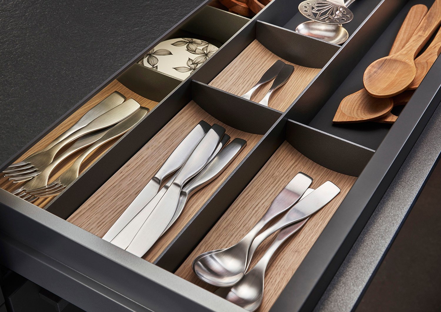 LEICHT_Amsterdam_Ceci_07