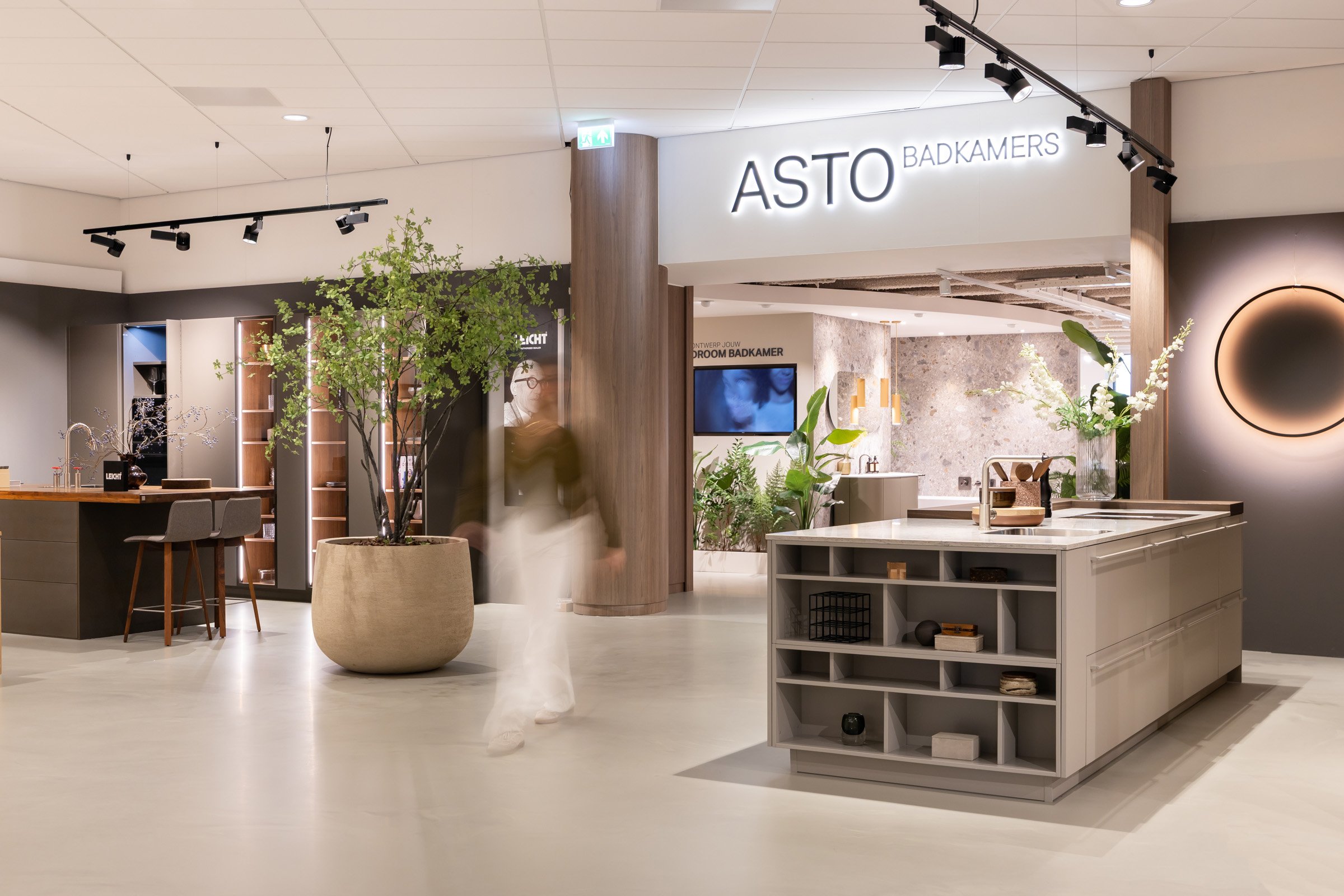 ASTO keuken- en badkamershowroom interieur