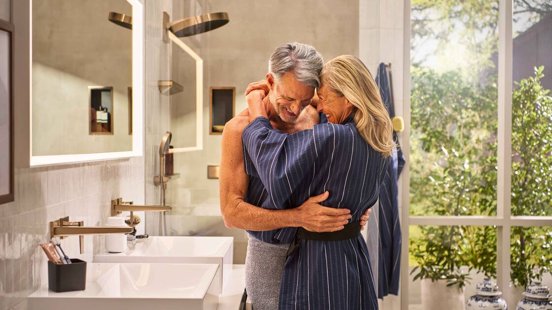 holistic-bathroom_best-analog_couple_ambiance_16x9